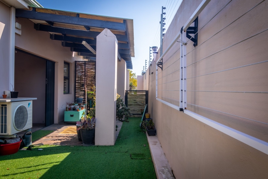 2 Bedroom Property for Sale in Velddrif Western Cape